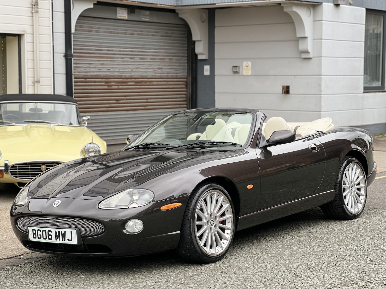 Used Jaguar XKR 2006 for sale - 77881056: Photo 60
