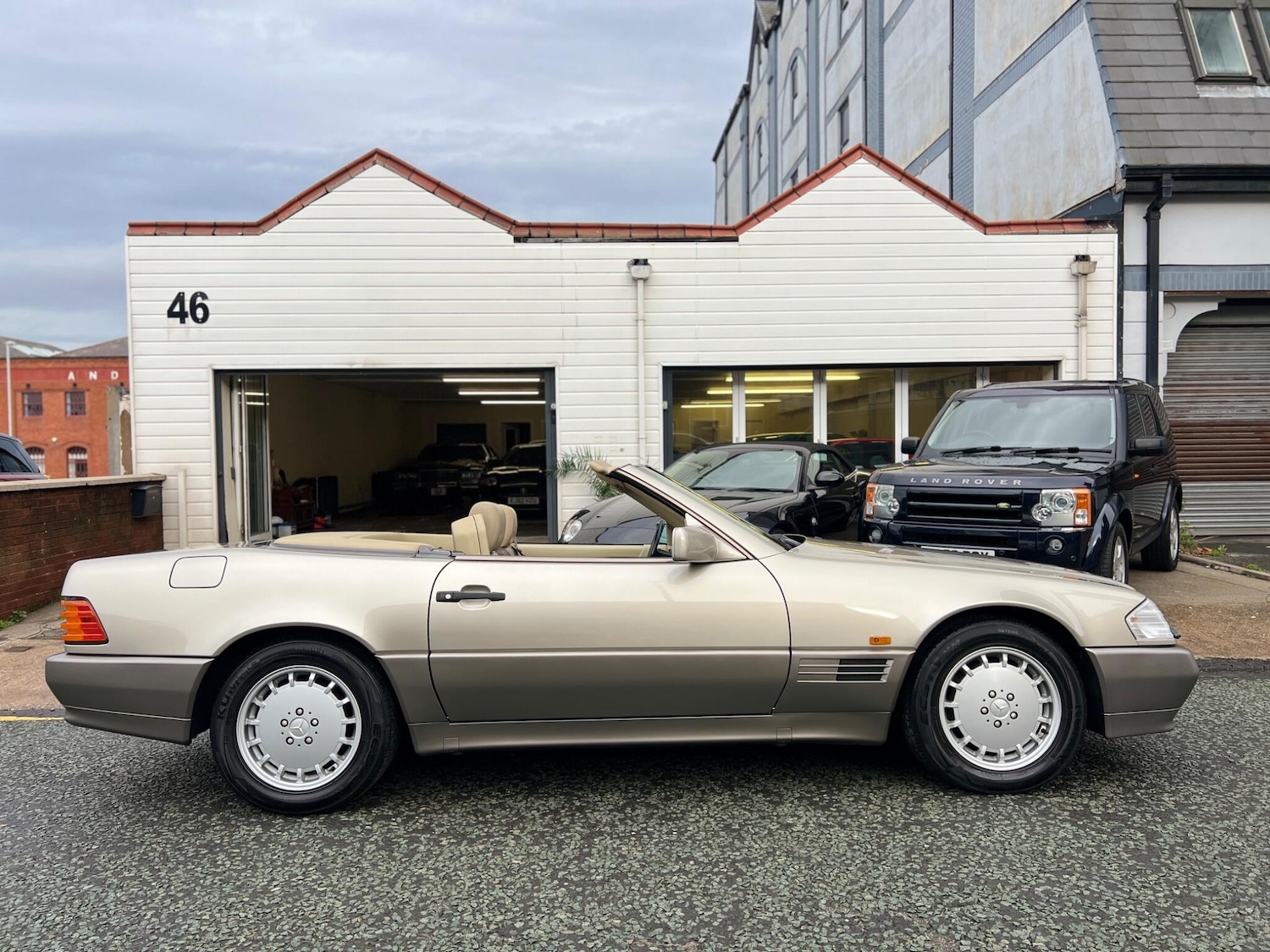 Used Mercedes-Benz SL 2011 for sale - 76550201: Photo 10