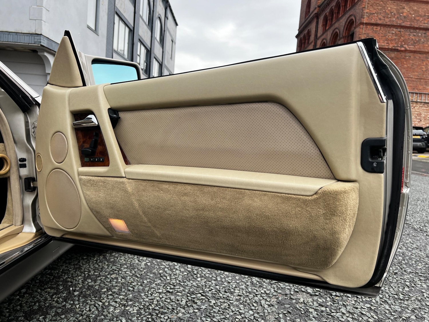 Used Mercedes-Benz SL 2011 for sale - 76550201: Photo 47