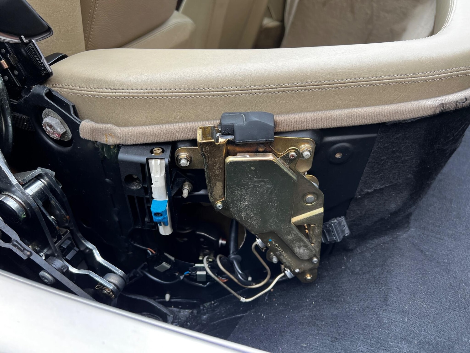 Used Mercedes-Benz SL 2011 for sale - 76550201: Photo 48