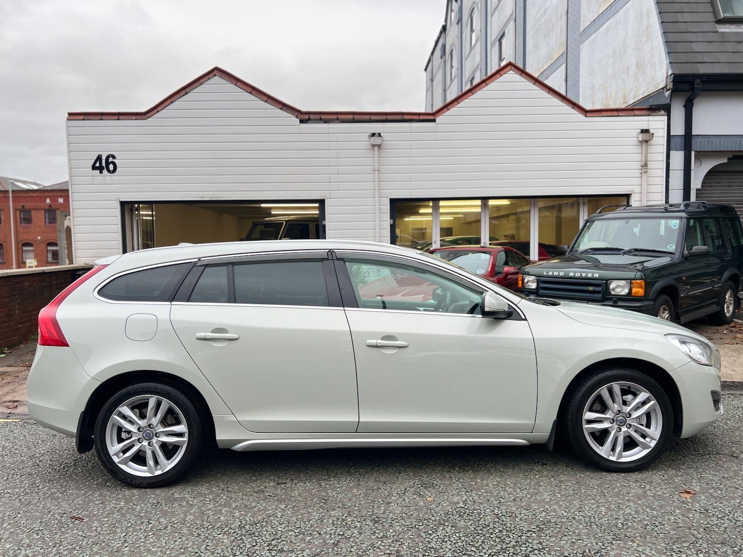 Used Volvo V60 2023 for sale - 76592441: Photo 15