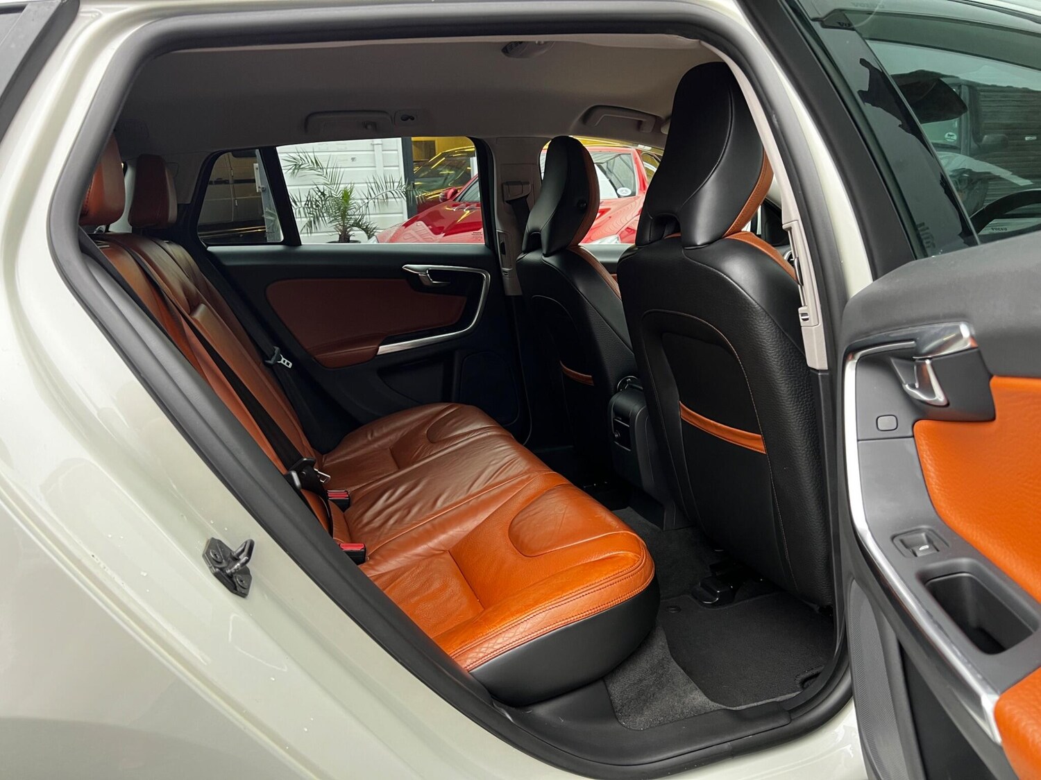 Used Volvo V60 2023 for sale - 76592441: Photo 22