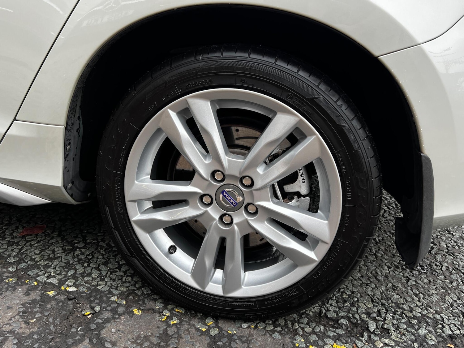 Used Volvo V60 2023 for sale - 76592441: Photo 30