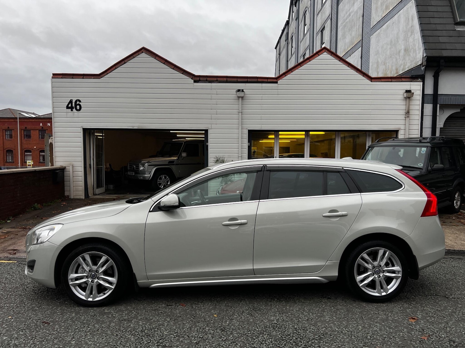 Used Volvo V60 2023 for sale - 76592441: Photo 5