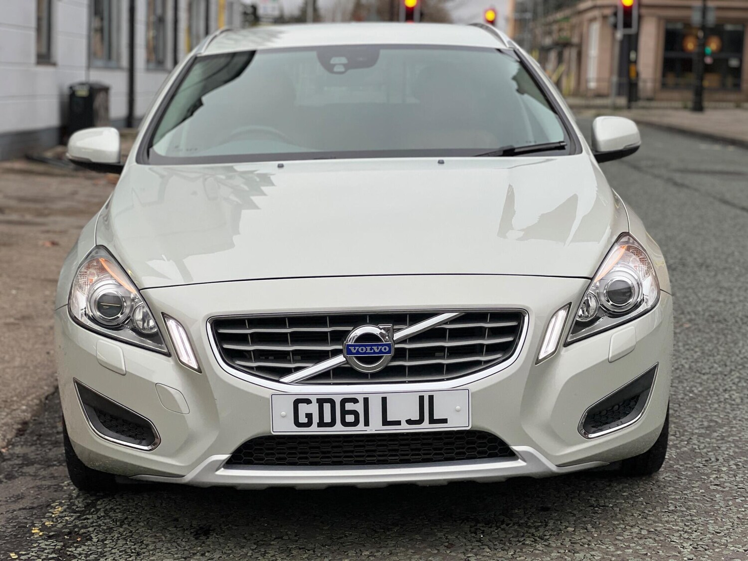Used Volvo V60 2023 for sale - 76592441: Photo 7