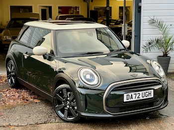 Used MINI Hatch 2022 for sale - 76948735: Photo