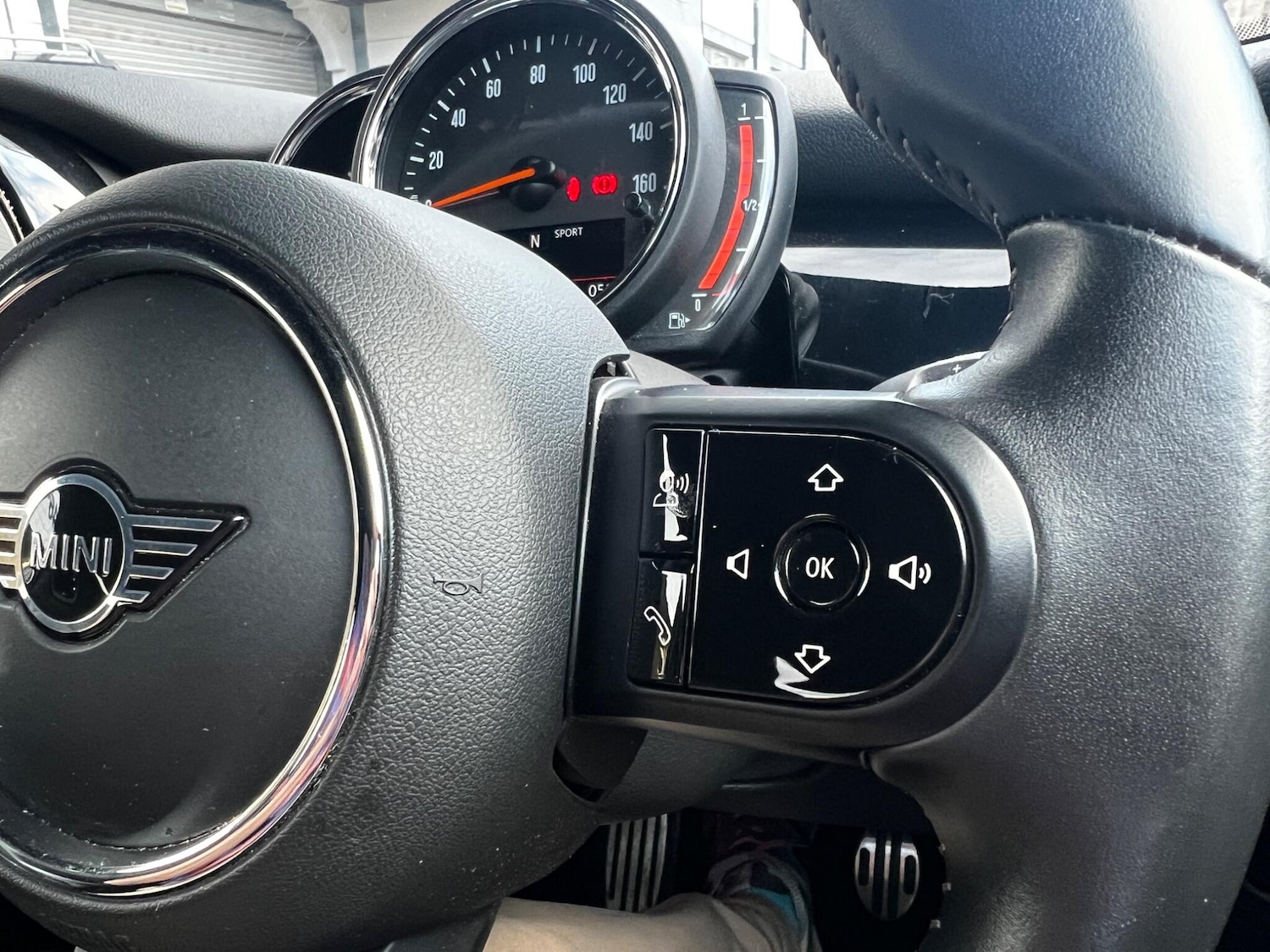 Used MINI Hatch 2021 for sale - 76742539: Photo 25