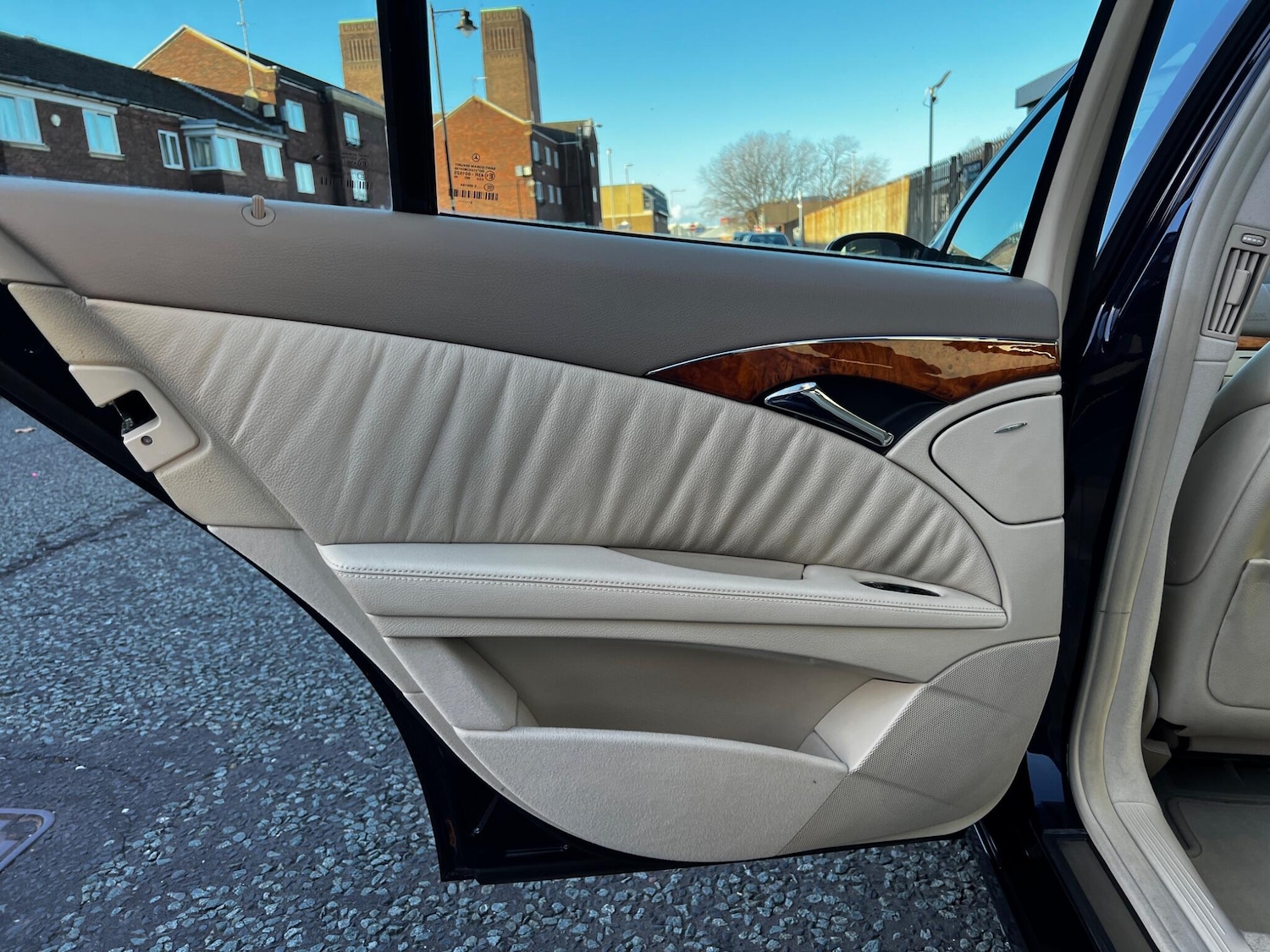 Used Mercedes-Benz E Class 2005 for sale - 76645945: Photo 22