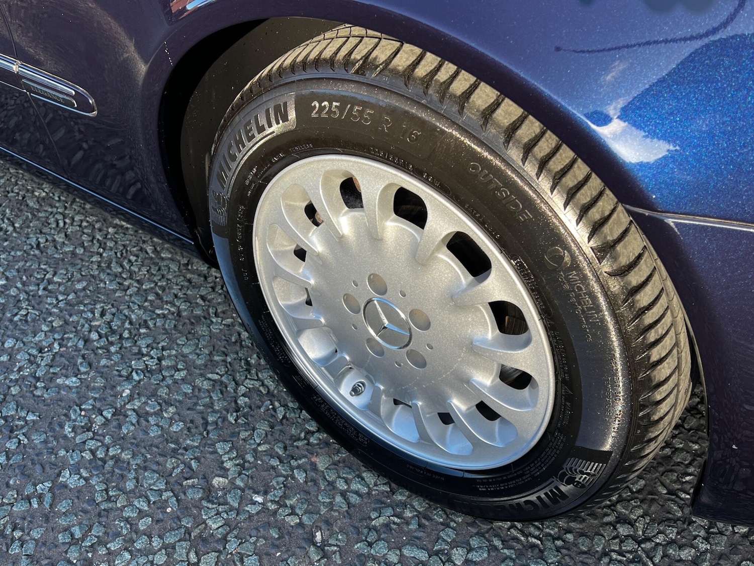 Used Mercedes-Benz E Class 2005 for sale - 76645945: Photo 27