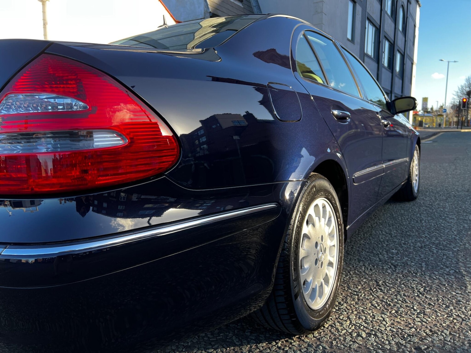 Used Mercedes-Benz E Class 2005 for sale - 76645945: Photo 36