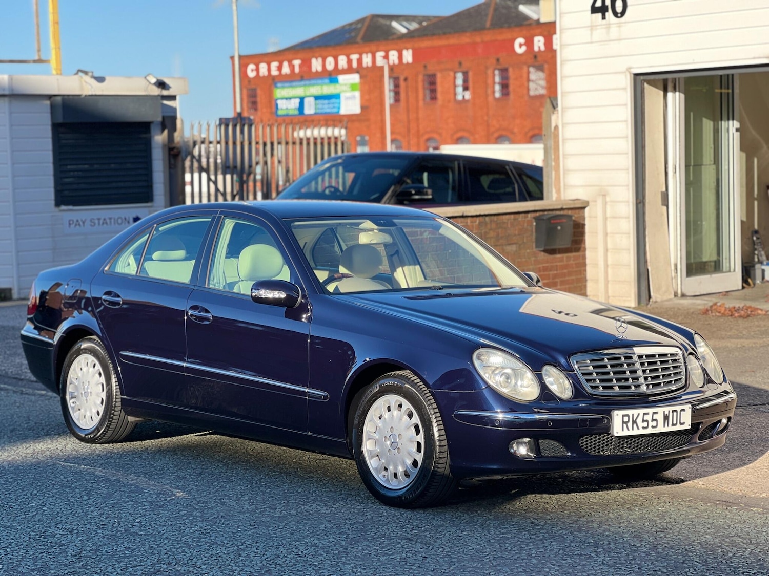 Used Mercedes-Benz E Class 2005 for sale - 76645945: Photo 42