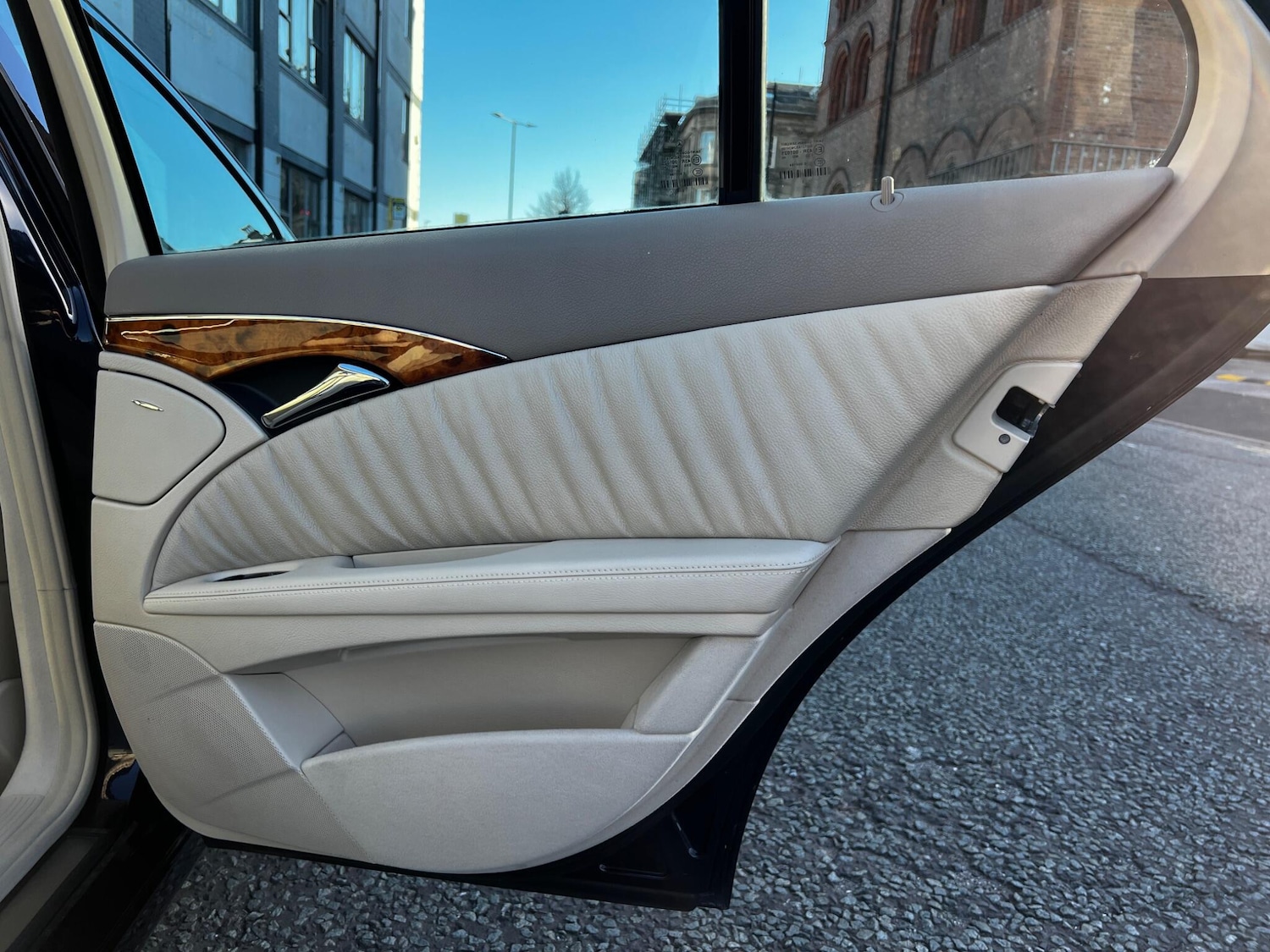 Used Mercedes-Benz E Class 2005 for sale - 76645945: Photo 47