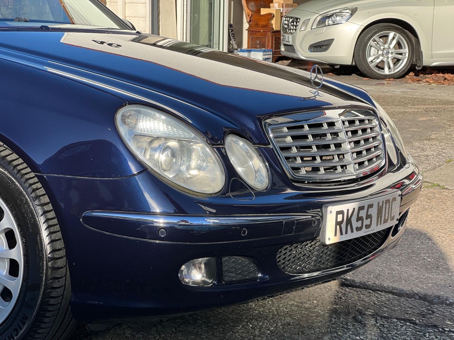 Used Mercedes-Benz E Class 2005 for sale - 76645945: Photo 5