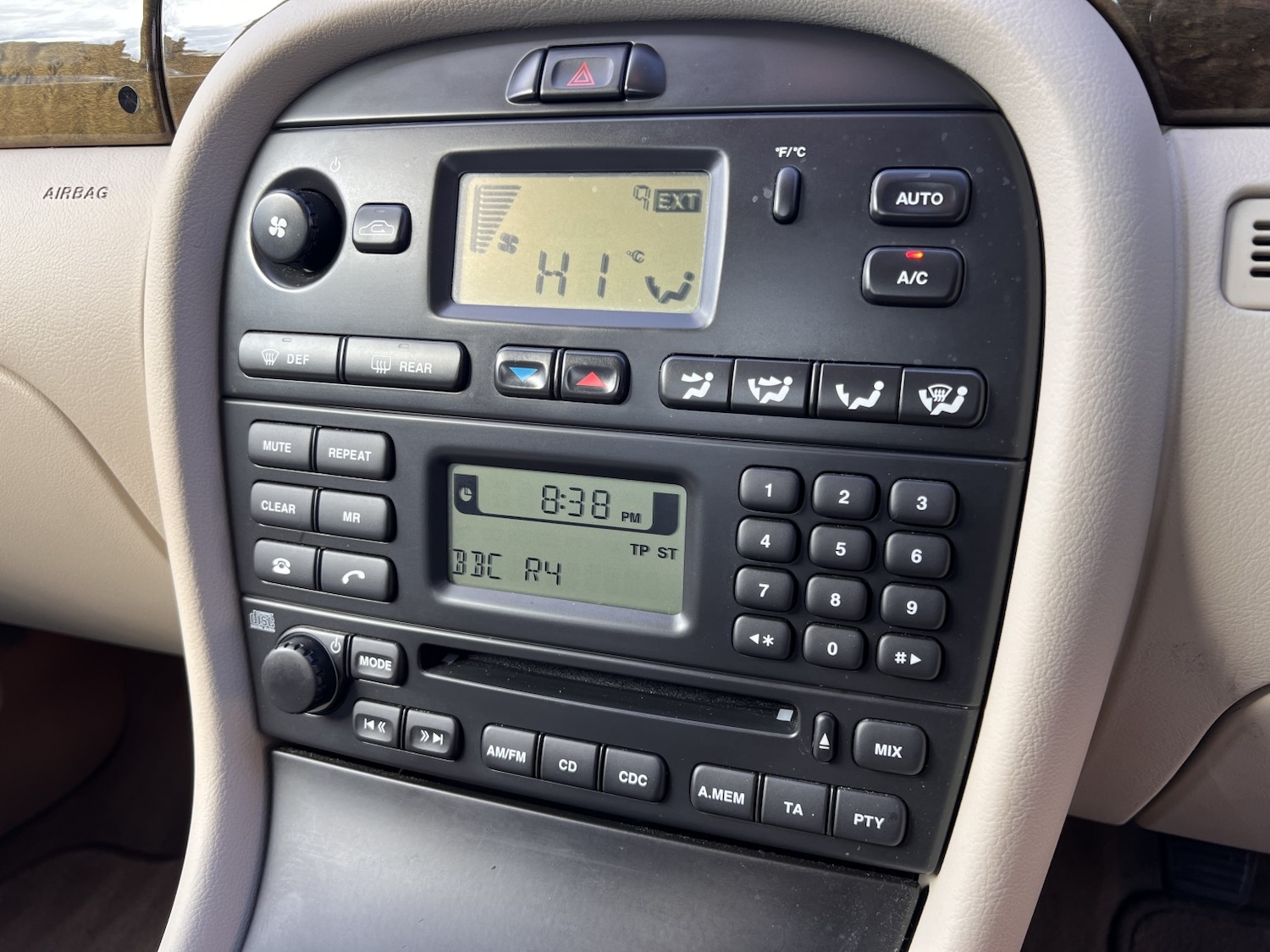 Used Jaguar X-Type 2002 for sale - 77742905: Photo 32