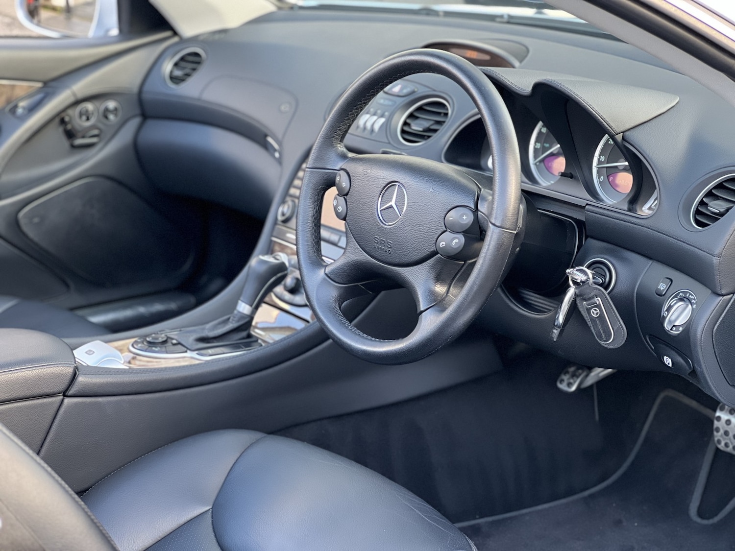 Used Mercedes-Benz SL 2008 for sale - 76963268: Photo 16