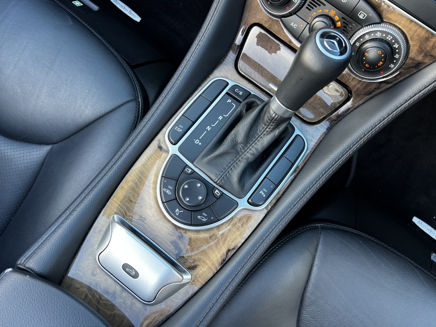 Used Mercedes-Benz SL 2008 for sale - 76963268: Photo 41