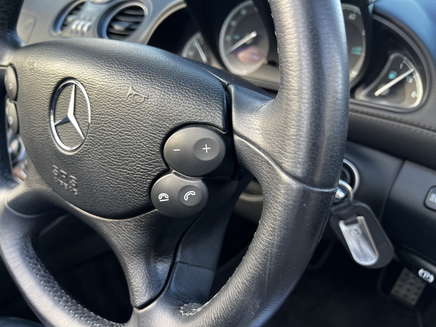 Used Mercedes-Benz SL 2008 for sale - 76963268: Photo 42