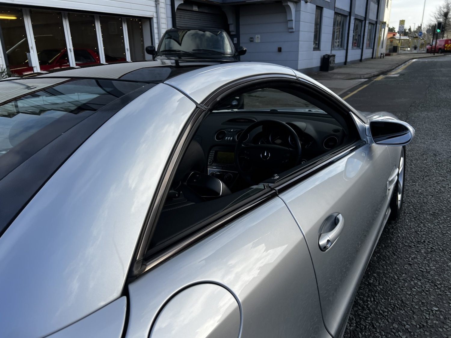 Used Mercedes-Benz SL 2008 for sale - 76963268: Photo 5