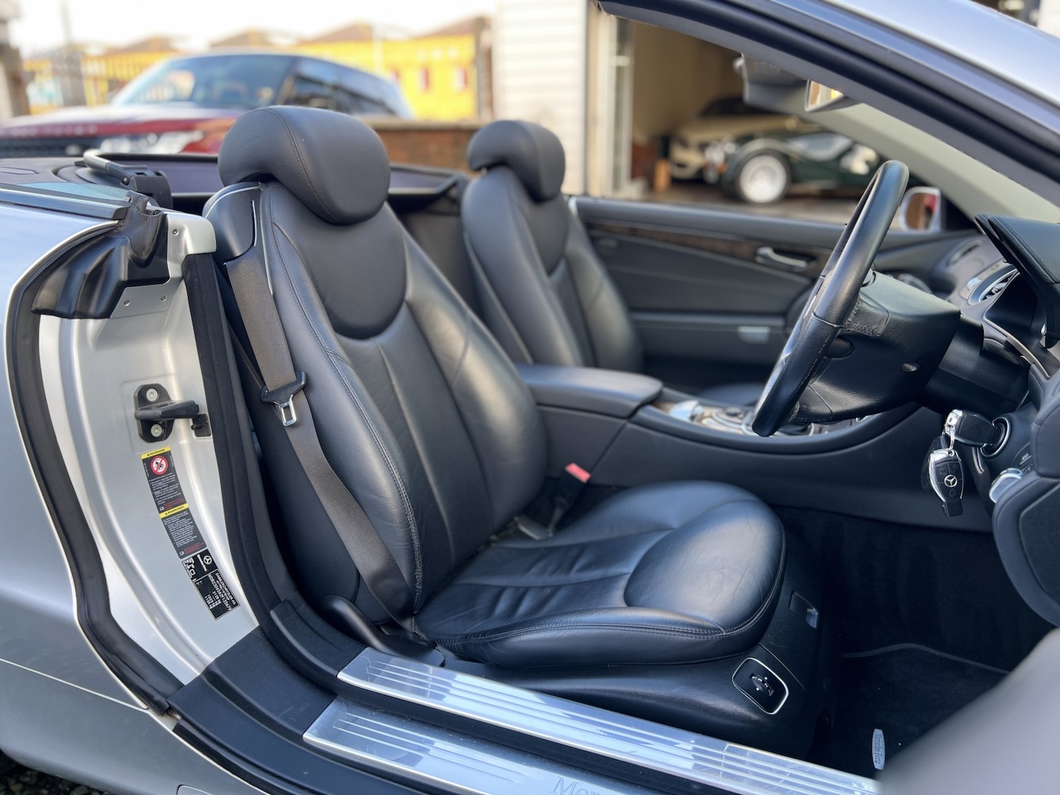 Used Mercedes-Benz SL 2008 for sale - 76963268: Photo 9