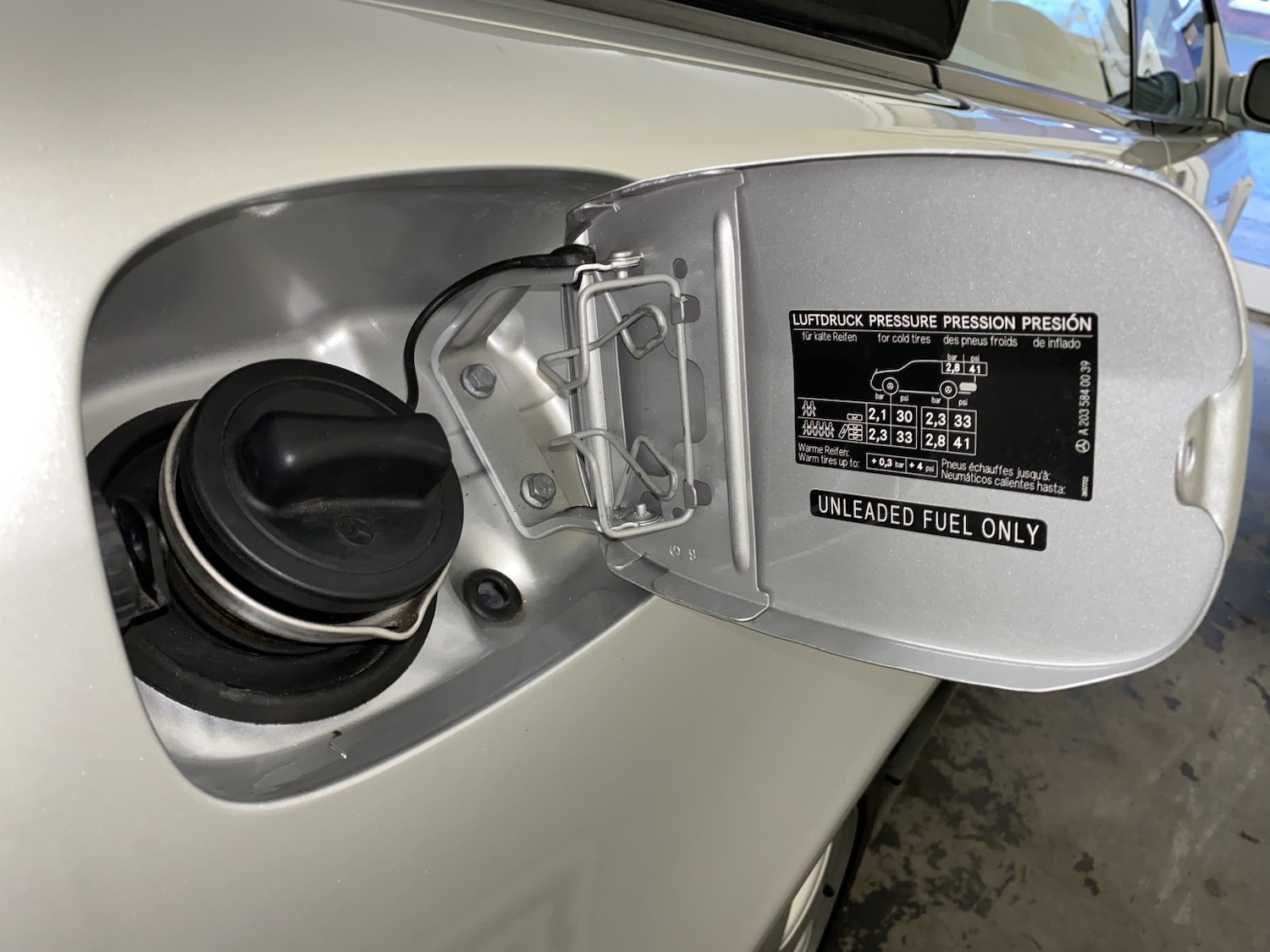 Used Mercedes-Benz CLK 2002 for sale - 76968582: Photo 35