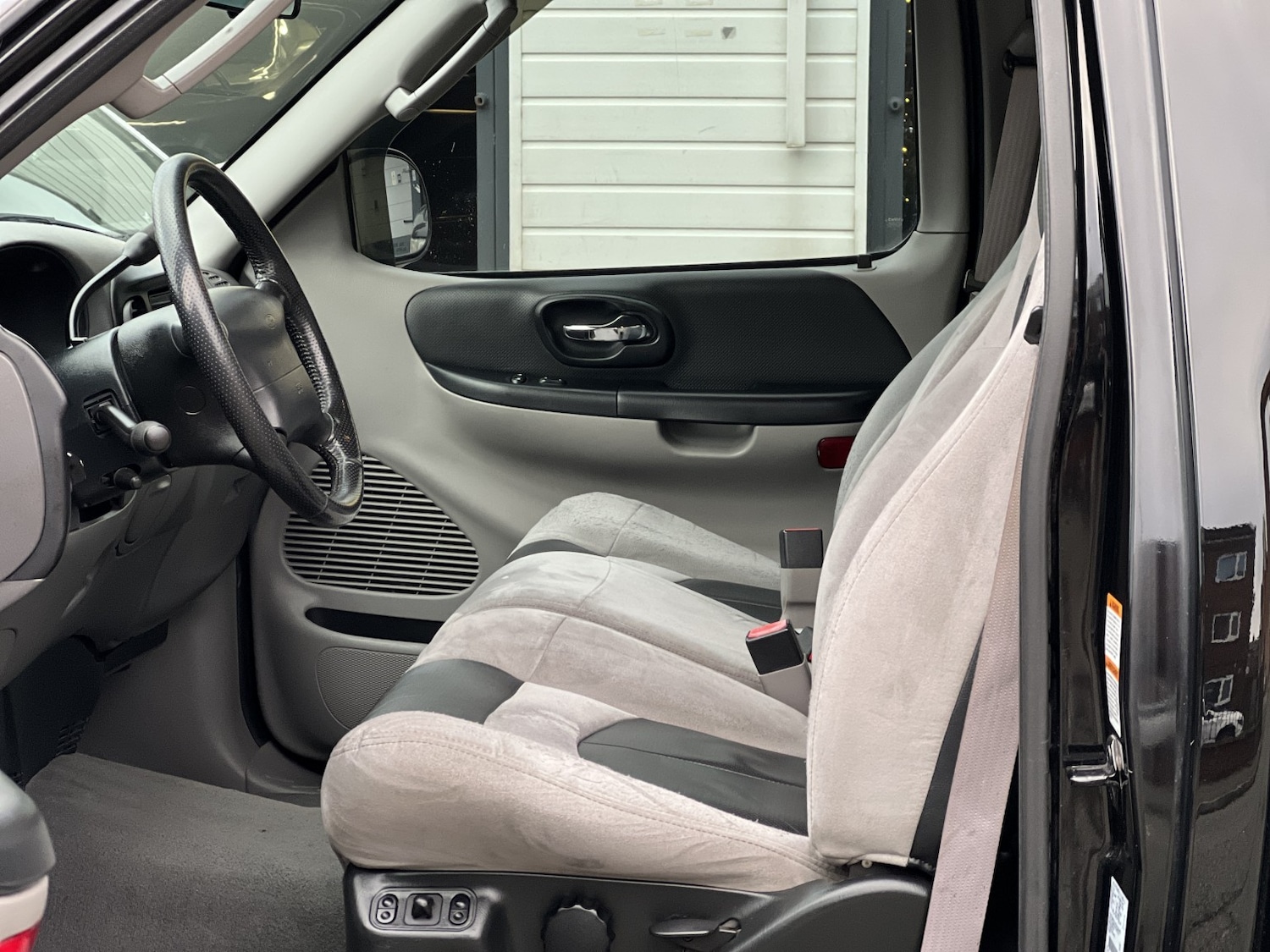 Used Ford F150 2004 for sale - 77271043: Photo 16