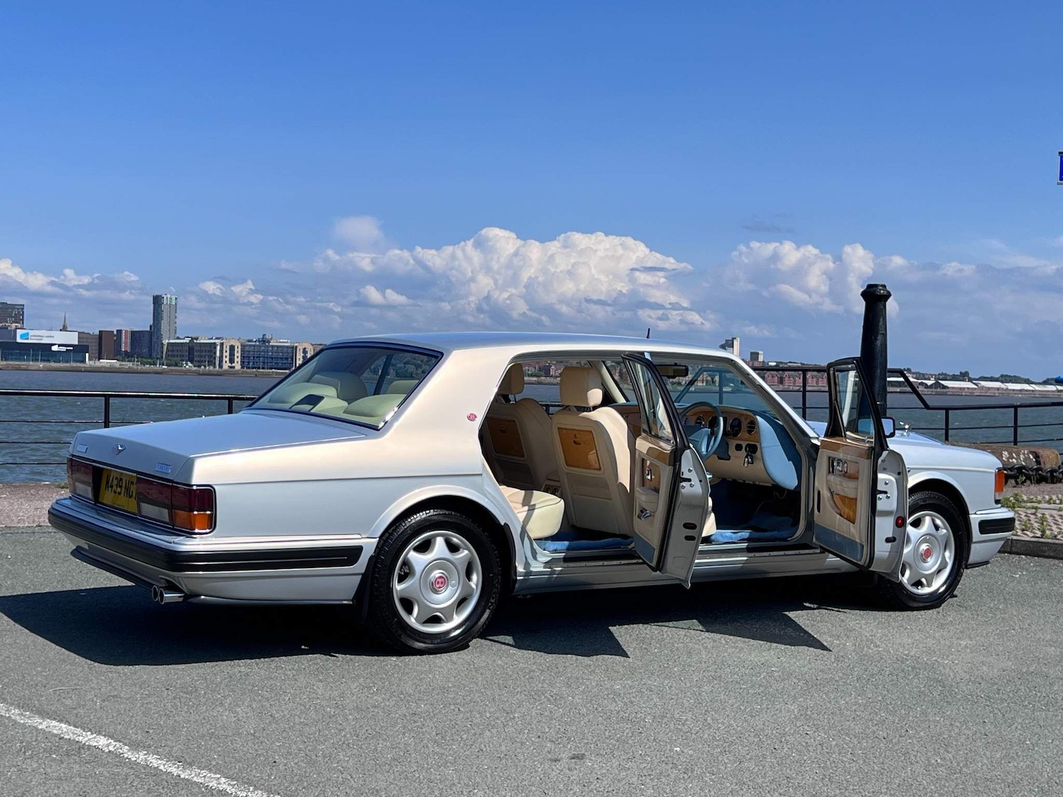 Used Bentley Turbo R 1996 for sale - 76472275: Photo 4