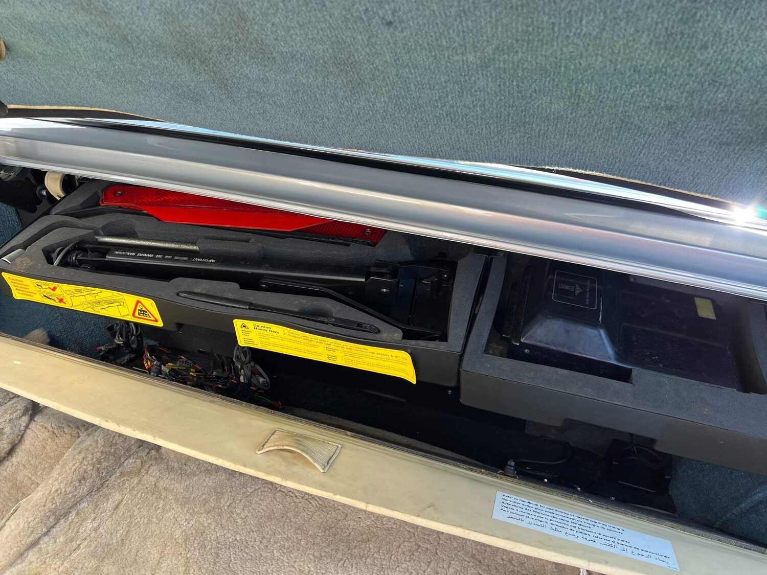 Used Bentley Turbo R 1996 for sale - 76472275: Photo 40