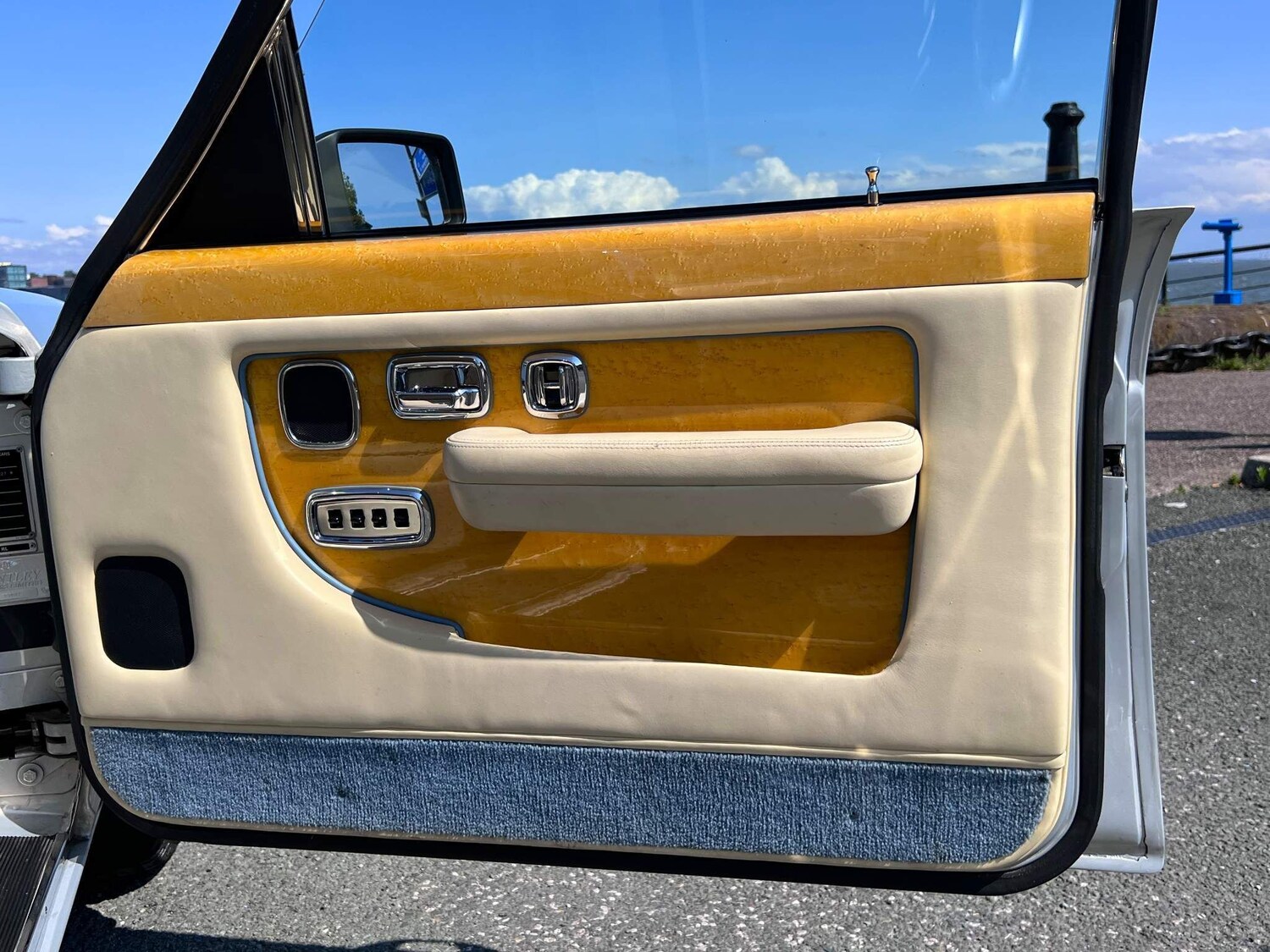 Used Bentley Turbo R 1996 for sale - 76472275: Photo 62