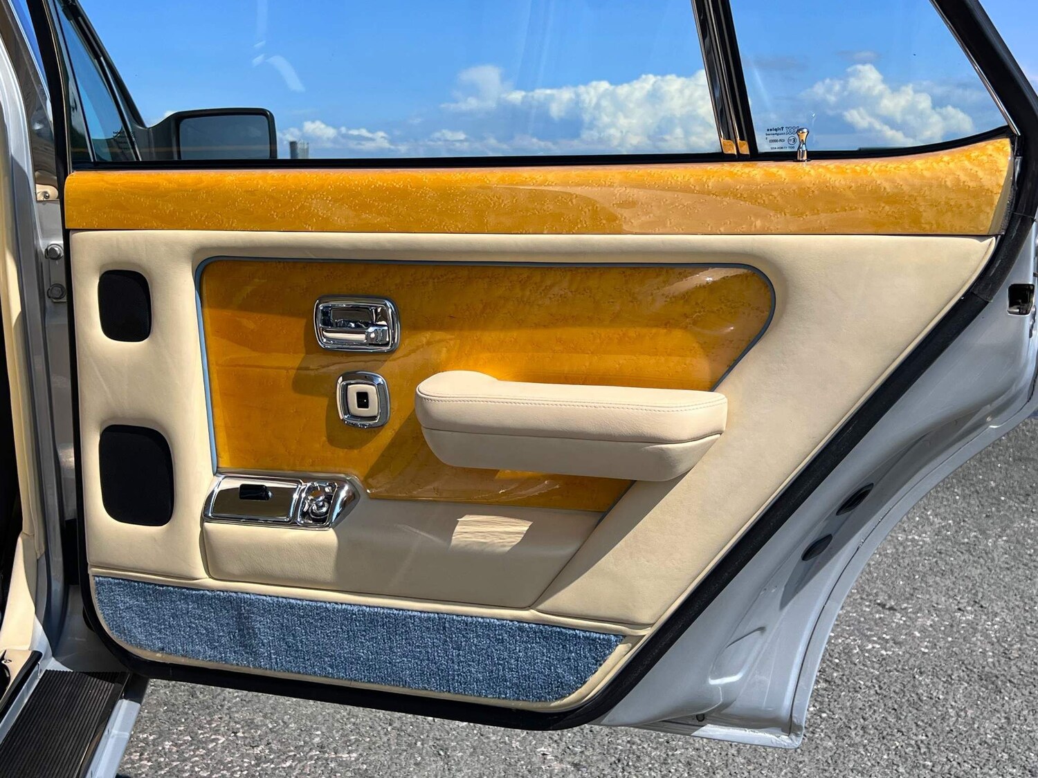 Used Bentley Turbo R 1996 for sale - 76472275: Photo 63