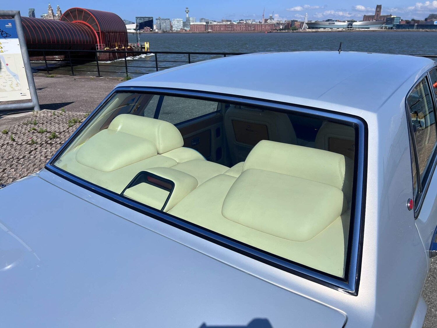 Used Bentley Turbo R 1996 for sale - 76472275: Photo 66