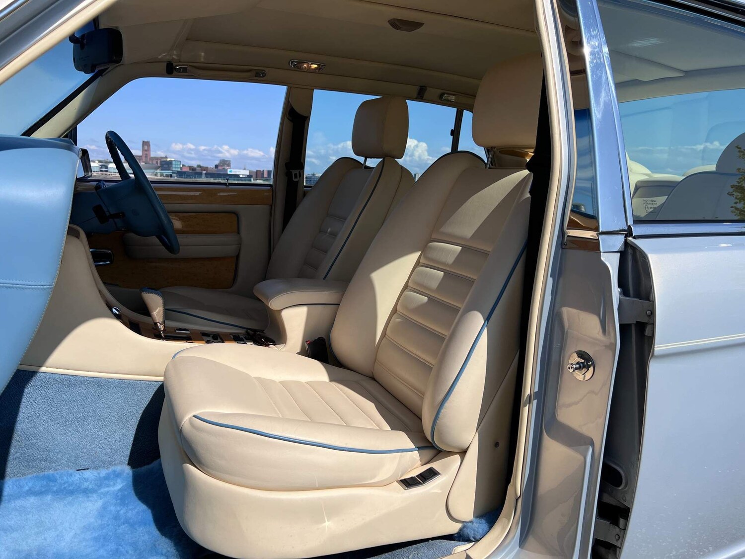 Used Bentley Turbo R 1996 for sale - 76472275: Photo 86