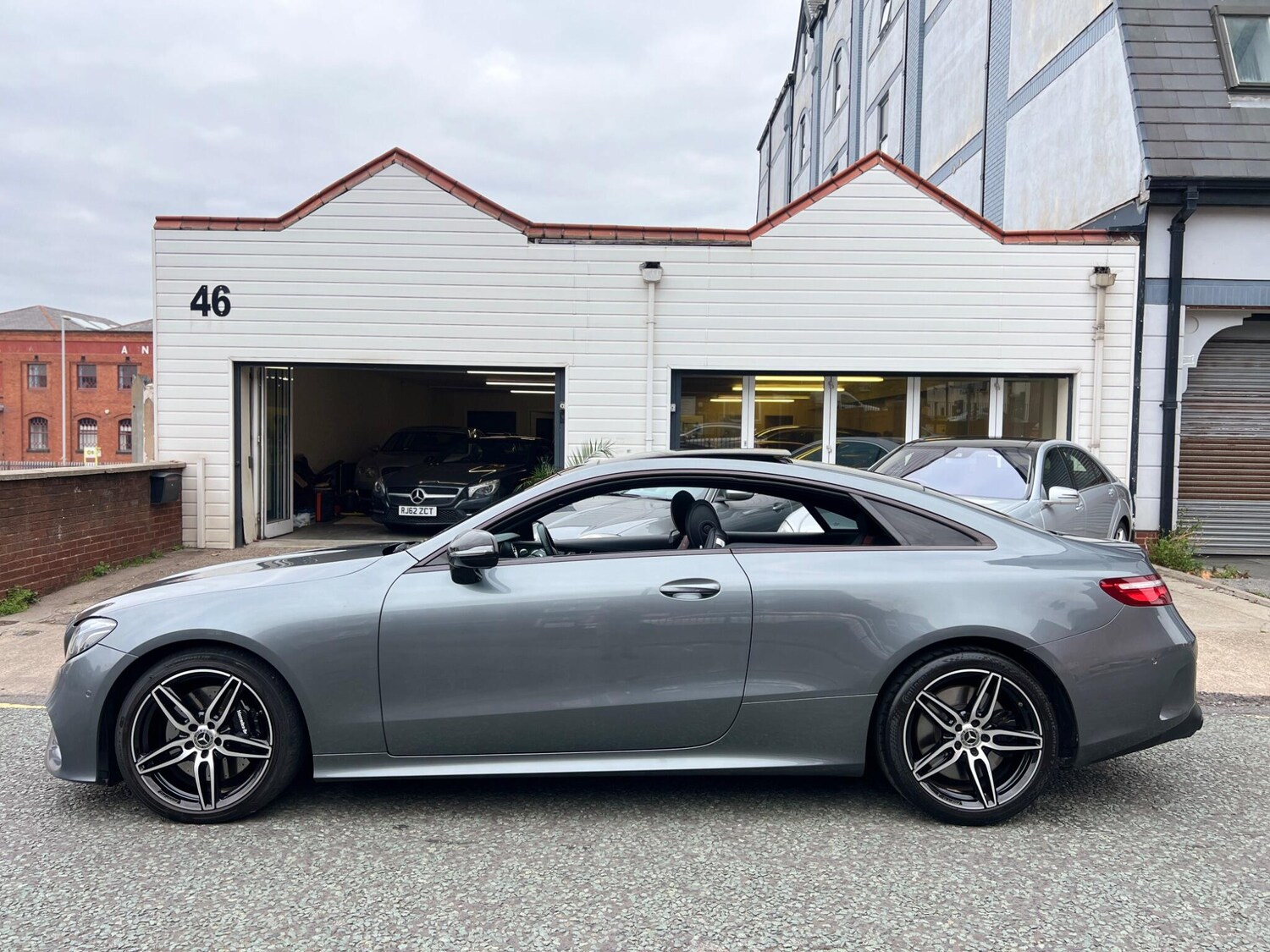 Used Mercedes-Benz E Class 2017 for sale - 76472228: Photo 10