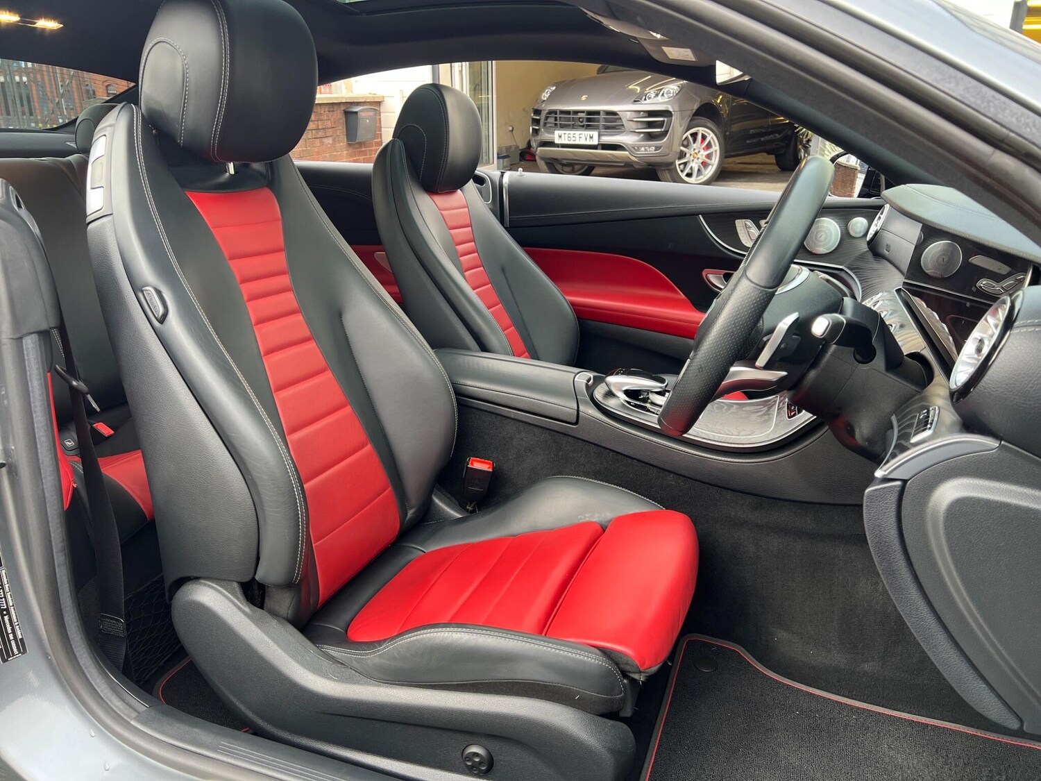 Used Mercedes-Benz E Class 2017 for sale - 76472228: Photo 21