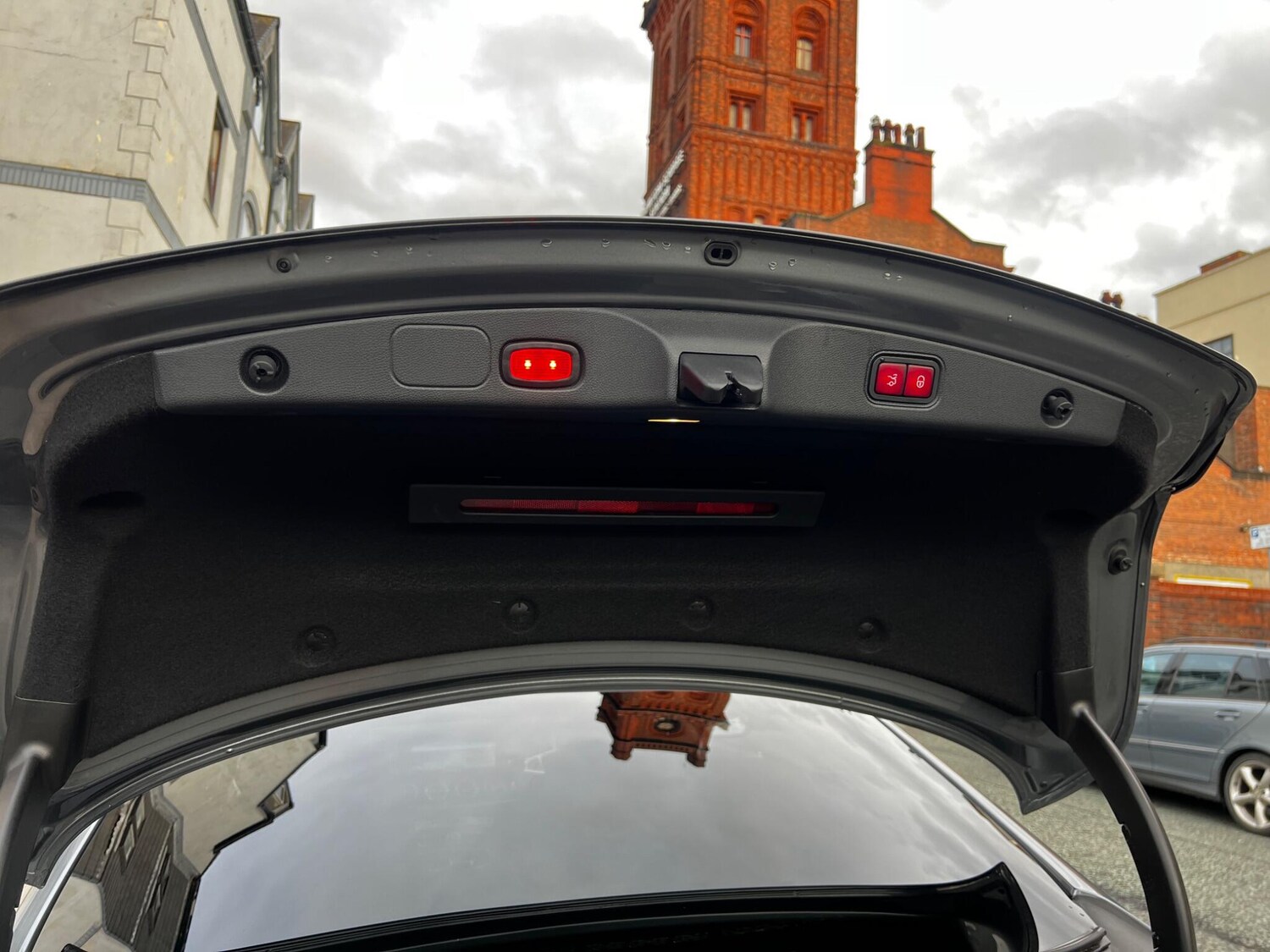 Used Mercedes-Benz E Class 2017 for sale - 76472228: Photo 31