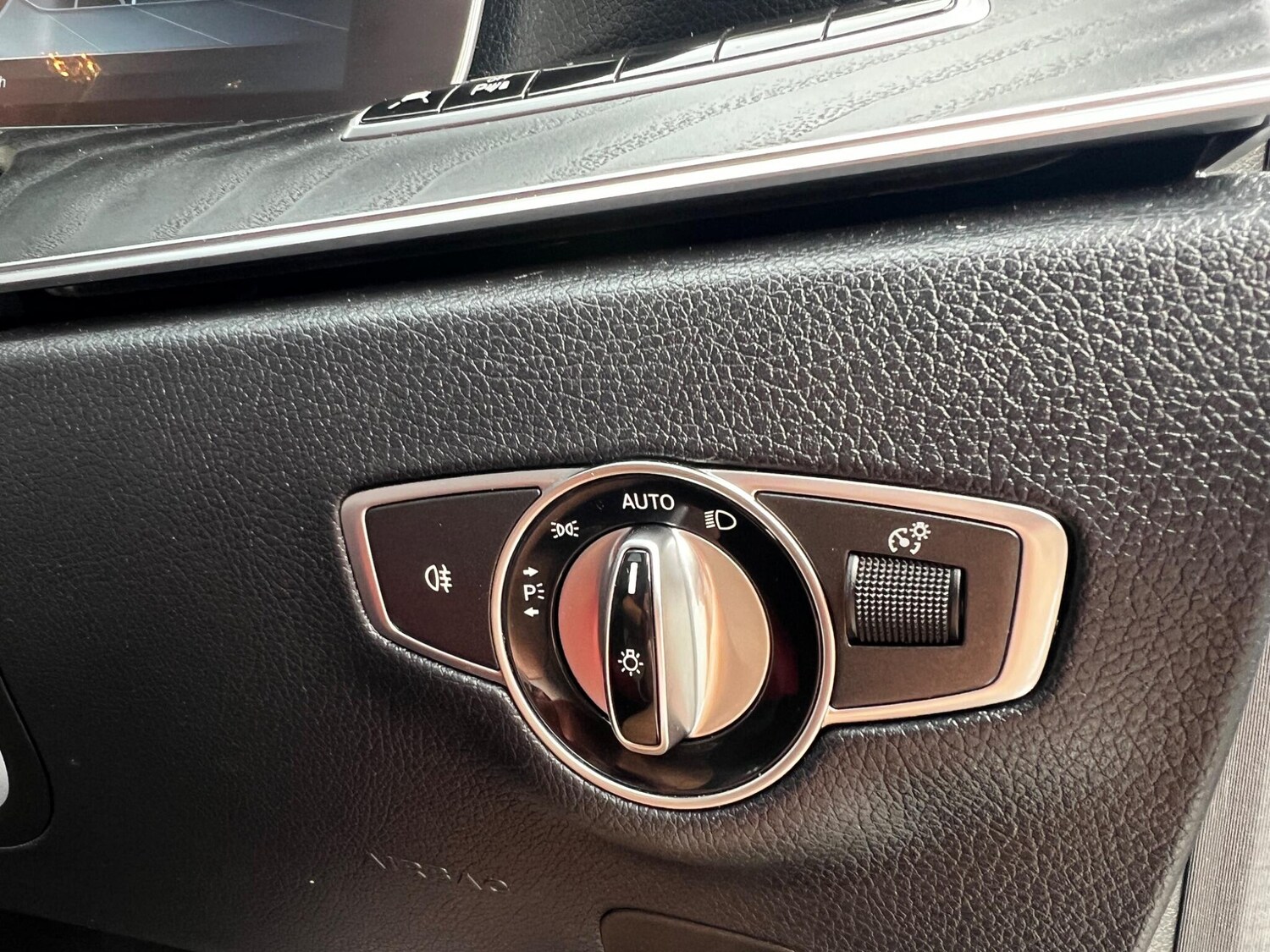 Used Mercedes-Benz E Class 2017 for sale - 76472228: Photo 34