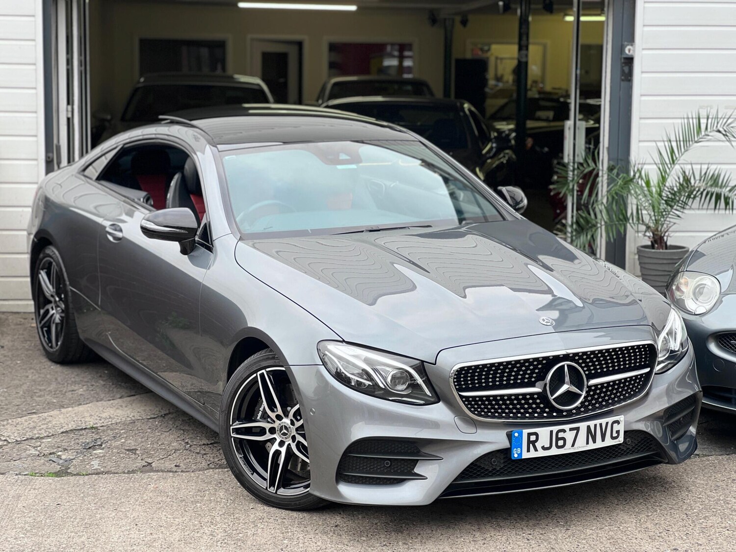 Used Mercedes-Benz E Class 2017 for sale - 76472228: Photo 4