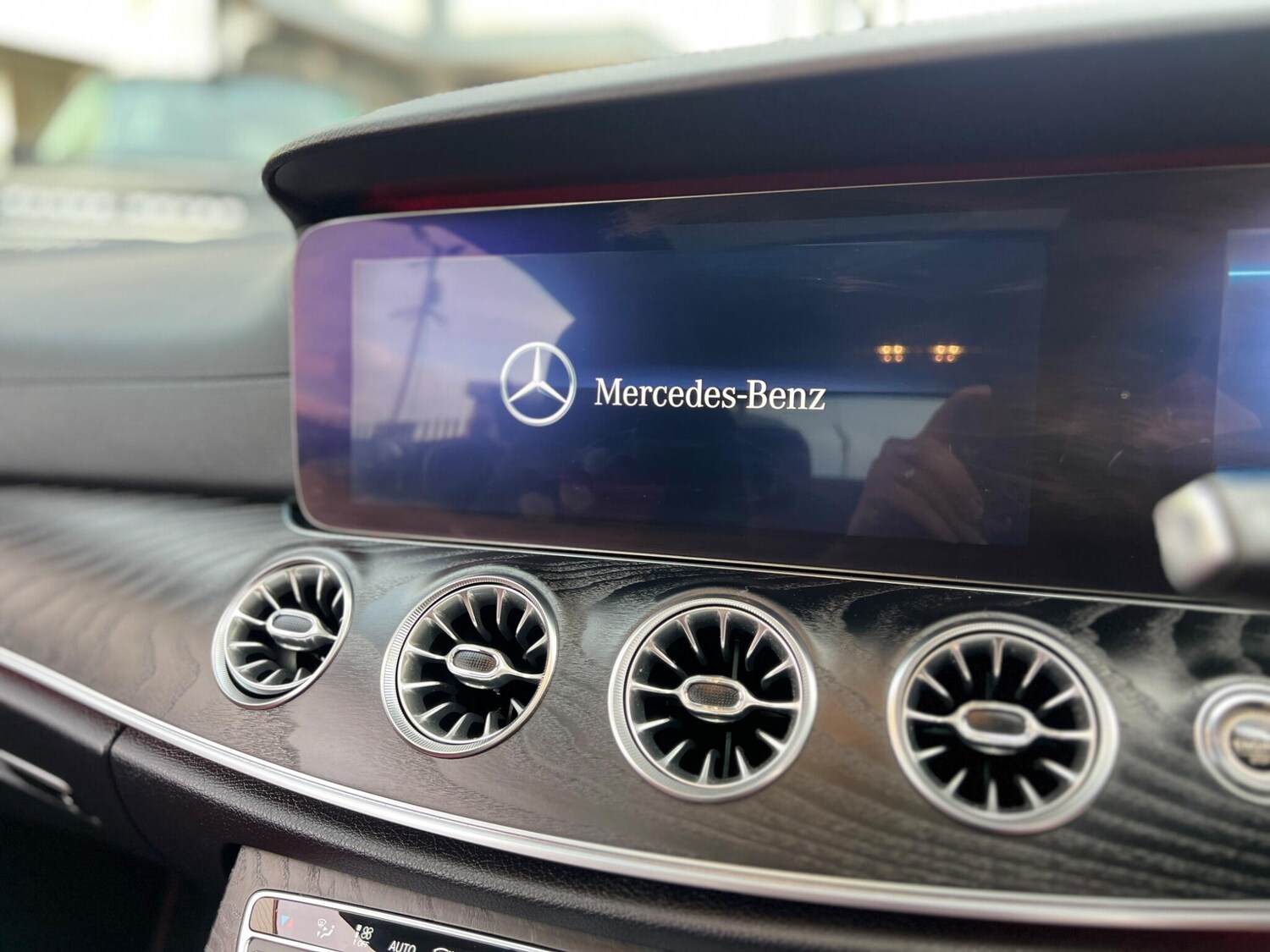 Used Mercedes-Benz E Class 2017 for sale - 76472228: Photo 40