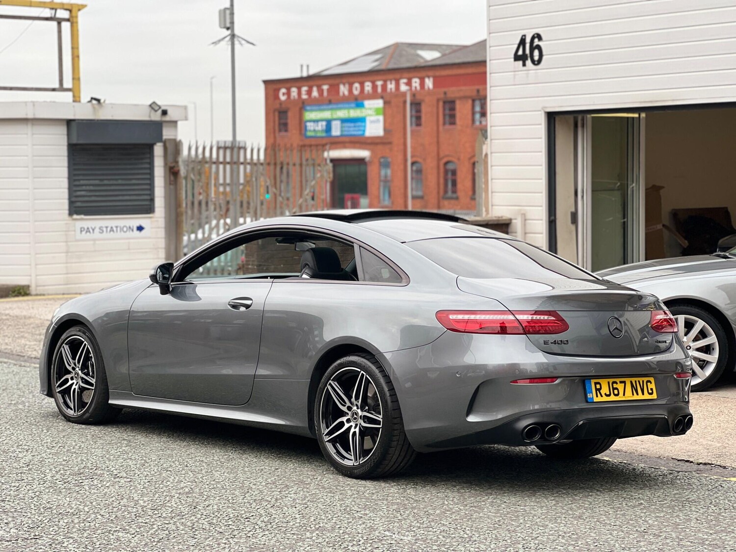 Used Mercedes-Benz E Class 2017 for sale - 76472228: Photo 9