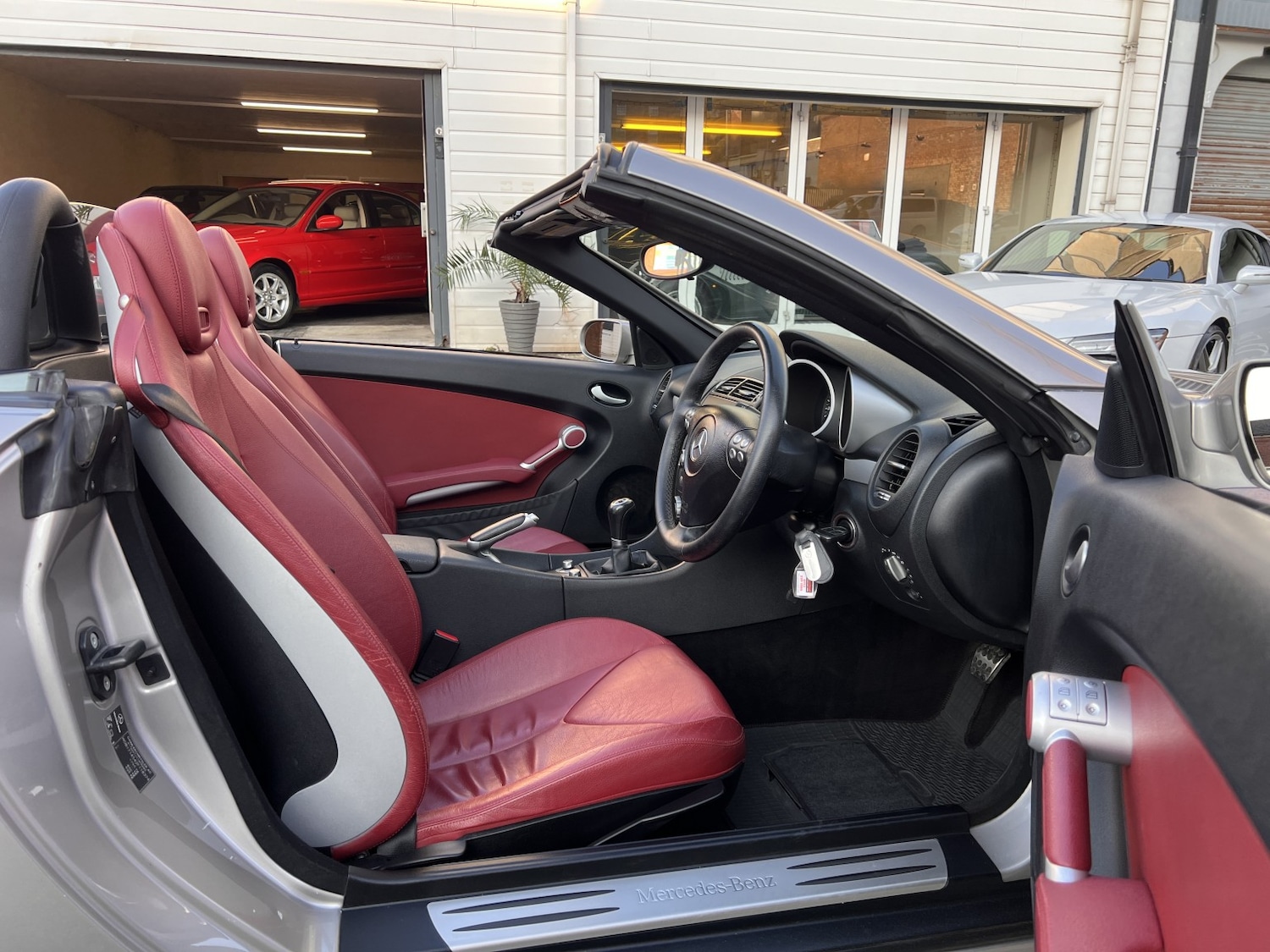 Used Mercedes-Benz SLK 2006 for sale - 78064135: Photo 2