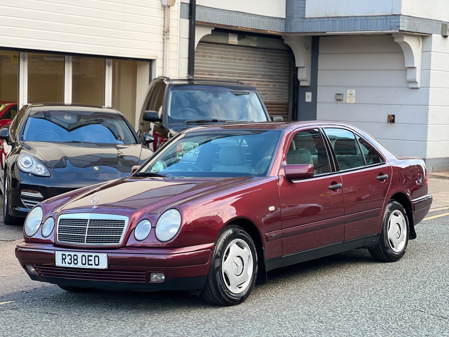 Used Mercedes-Benz E Class 1998 for sale - 76513054: Photo 15