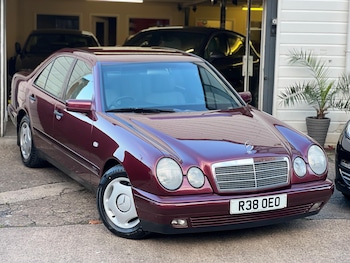 Used Mercedes-Benz E Class 1998 for sale - 76513054: Photo