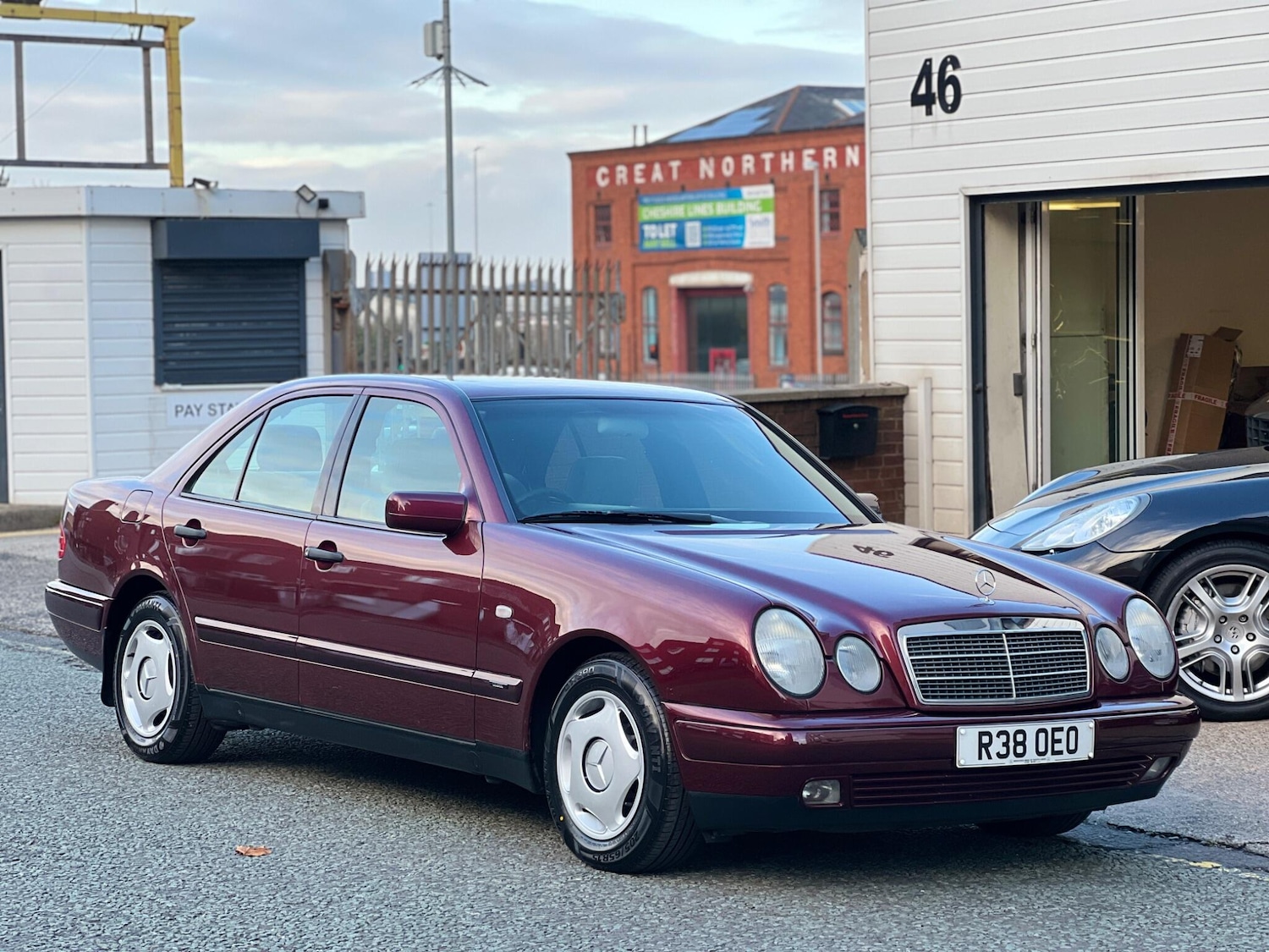 Used Mercedes-Benz E Class 1998 for sale - 76513054: Photo 34