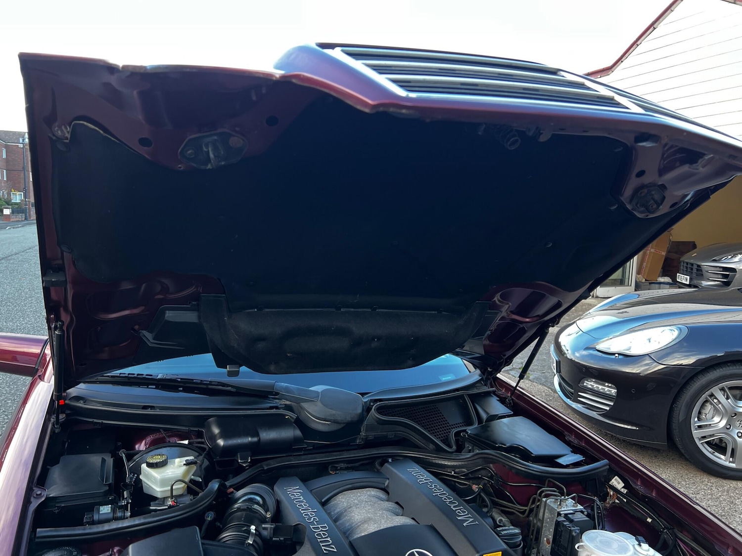 Used Mercedes-Benz E Class 1998 for sale - 76513054: Photo 37