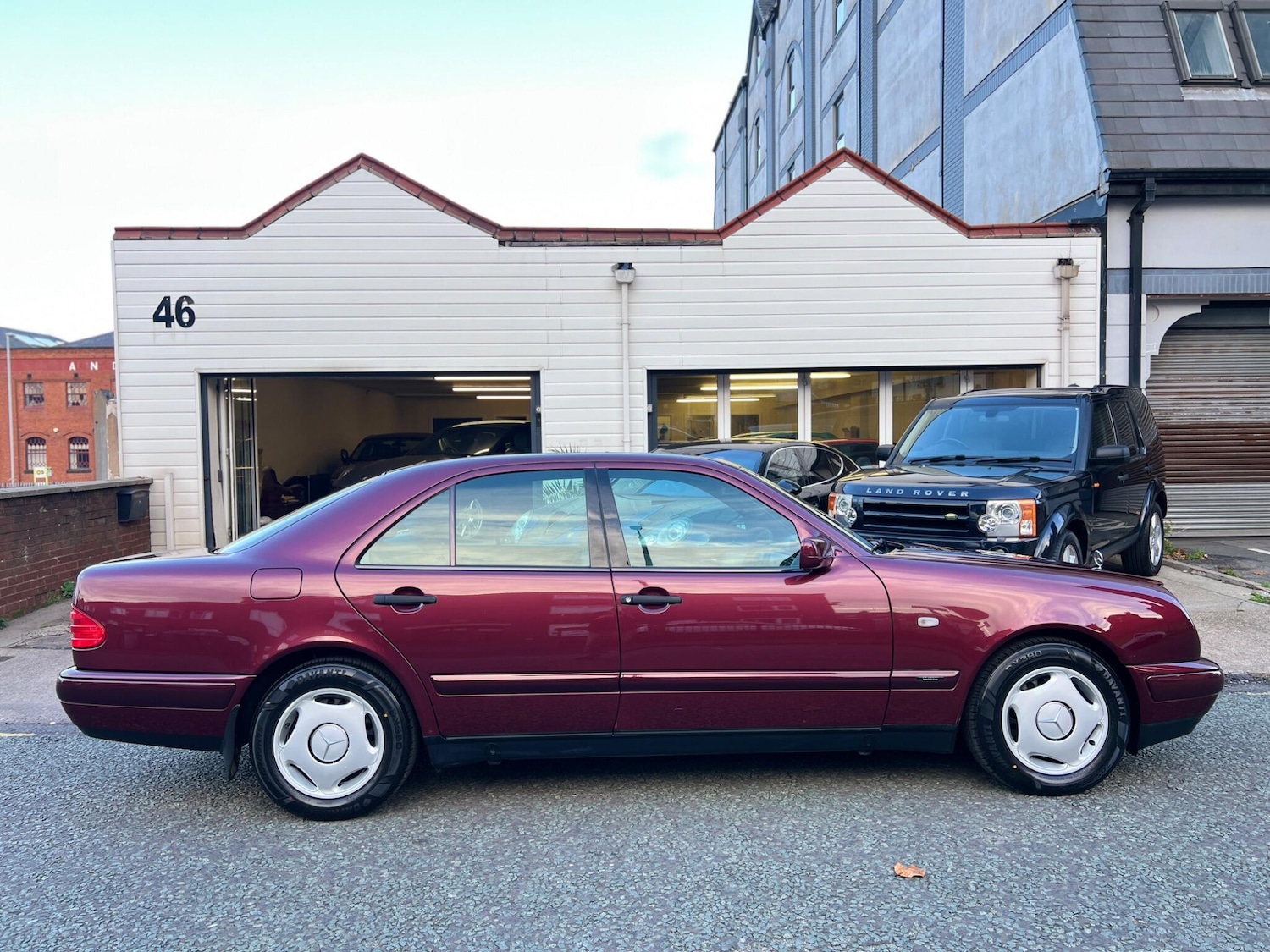 Used Mercedes-Benz E Class 1998 for sale - 76513054: Photo 39