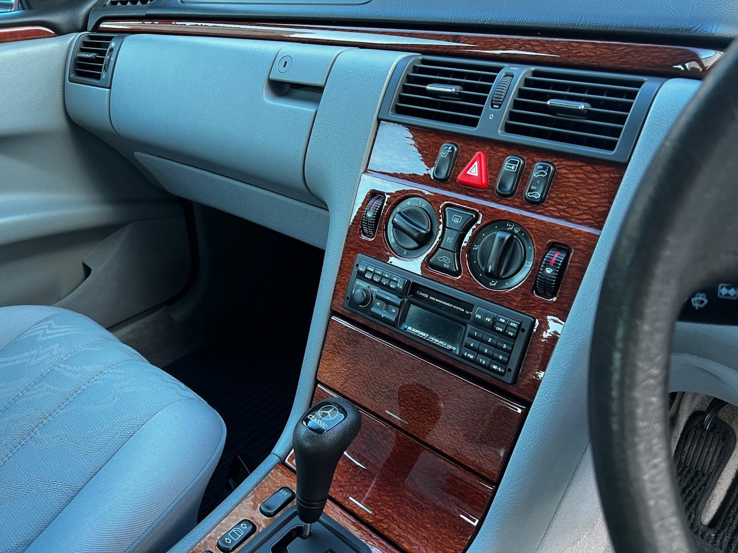 Used Mercedes-Benz E Class 1998 for sale - 76513054: Photo 50