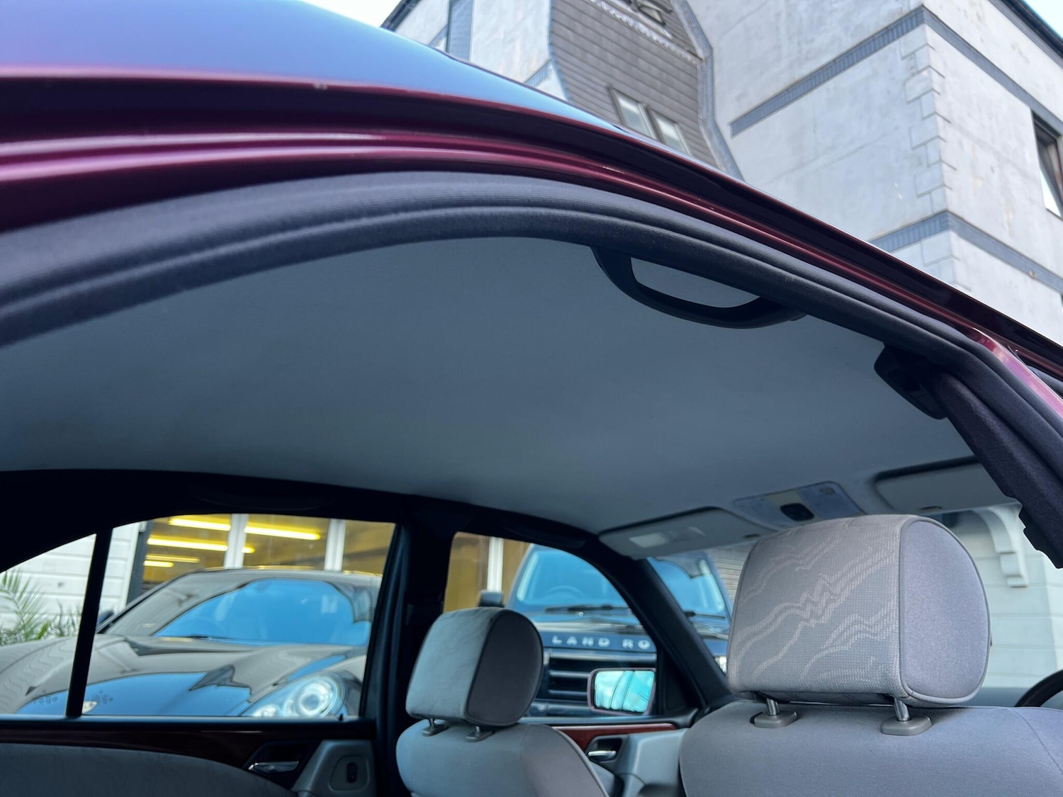 Used Mercedes-Benz E Class 1998 for sale - 76513054: Photo 53