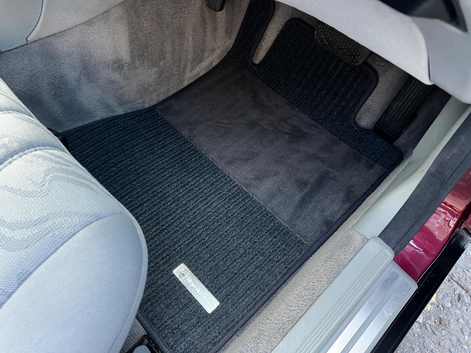 Used Mercedes-Benz E Class 1998 for sale - 76513054: Photo 7