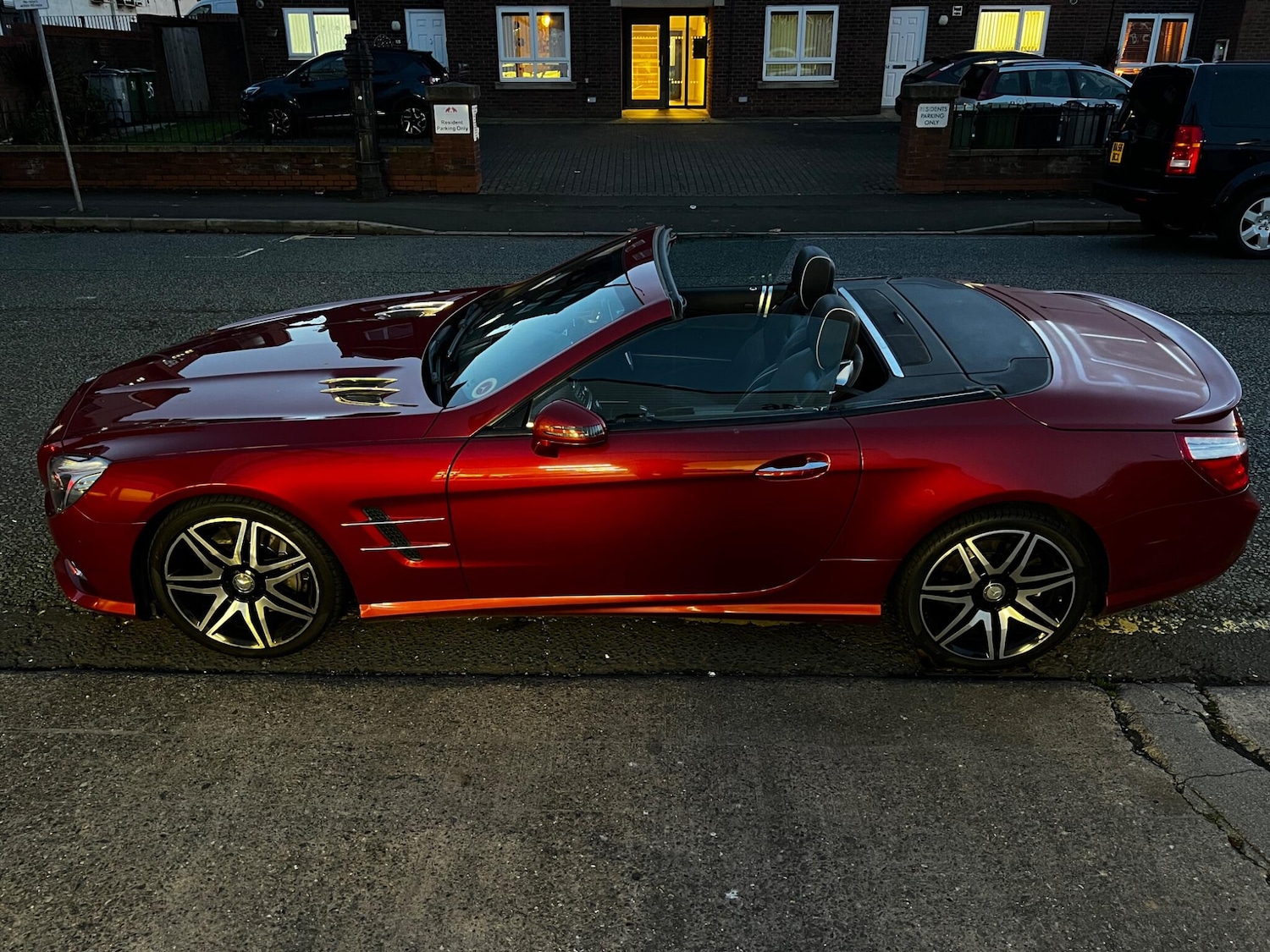 Used Mercedes-Benz SL 2015 for sale - 76521824: Photo 1