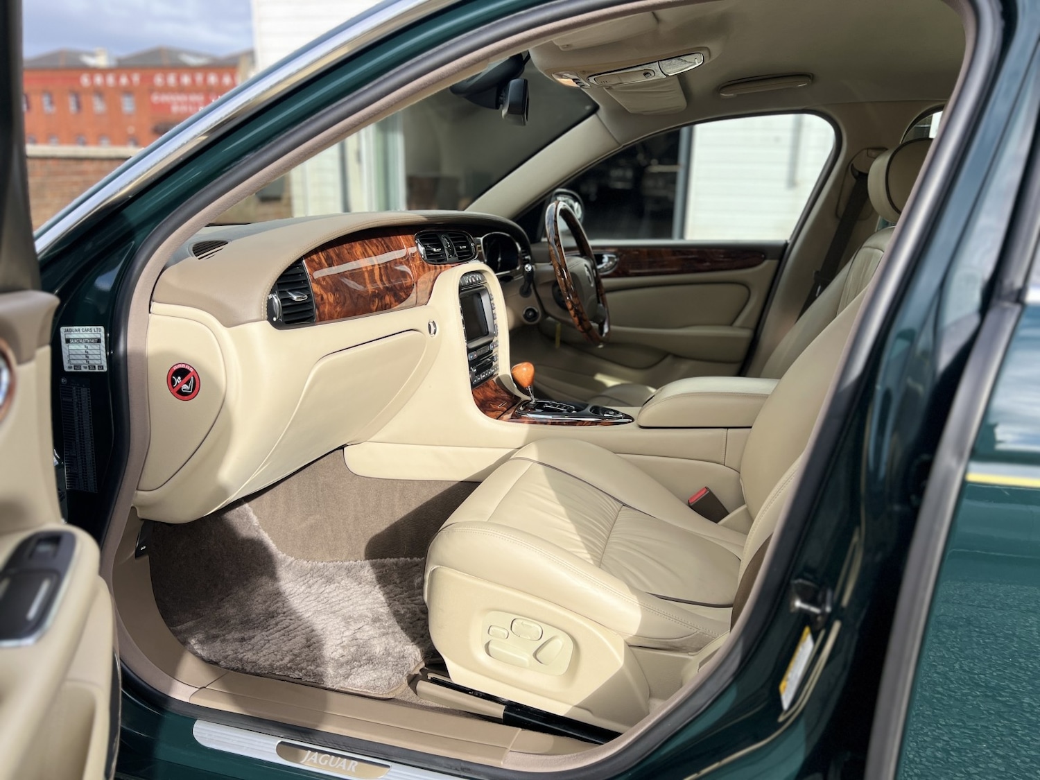 Used Jaguar XJ 2021 for sale - 77687656: Photo 17