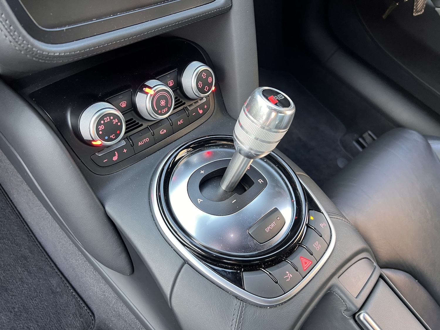 Used Audi R8 2014 for sale - 77271020: Photo 38